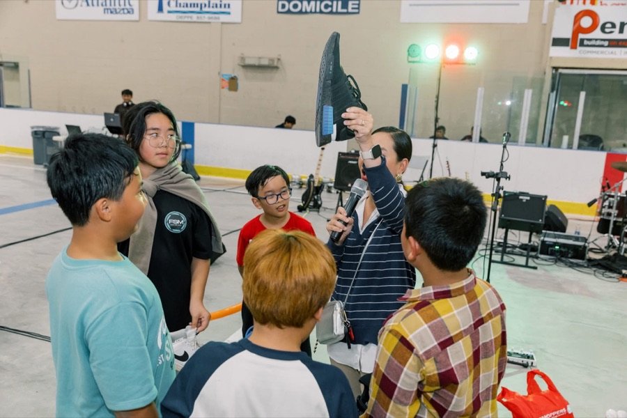 Kids posing for the event photographer